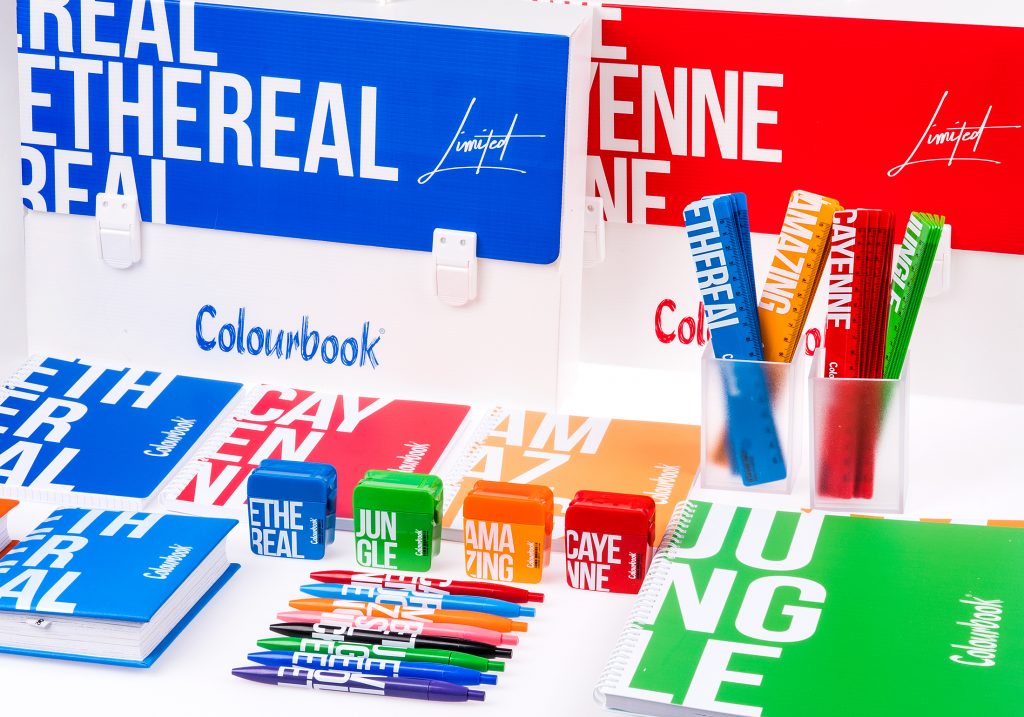 Cancelleria e cartoleria per ufficio, scuola casa - Marca: colourbook