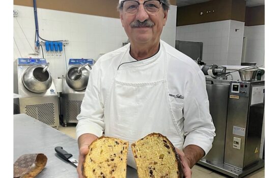 “CARO” PANETTONE: L’ANTIDOTO PER L’ANSIA DELLE FESTE È IL PANETTONE AL CIOCCOLATO DI GENNARO BOTTONE