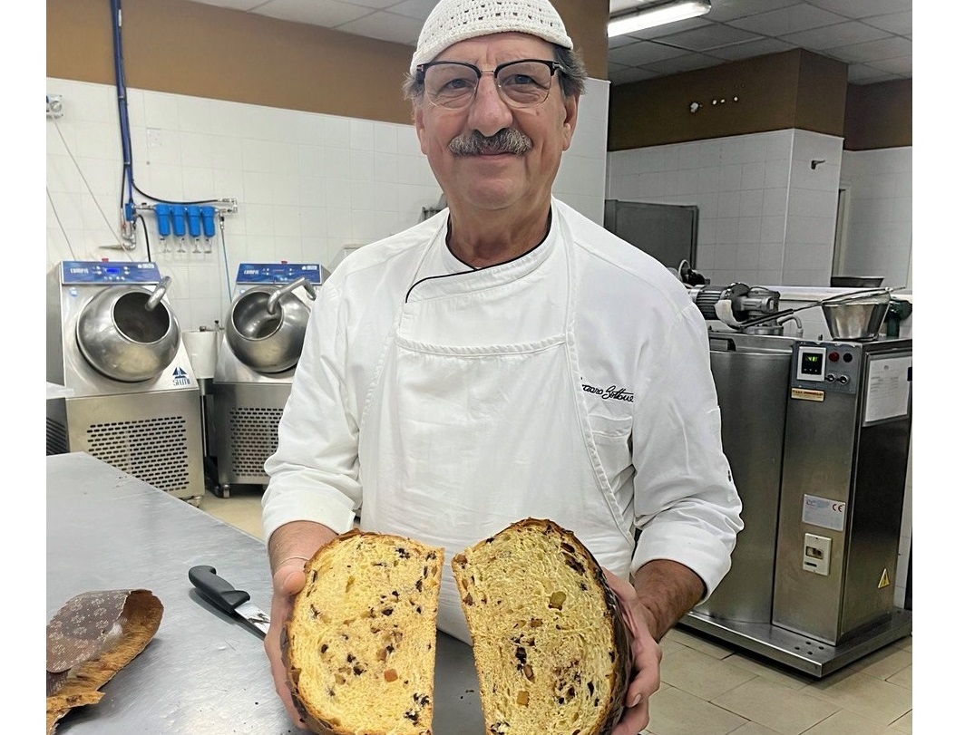 “CARO” PANETTONE: L’ANTIDOTO PER L’ANSIA DELLE FESTE È IL PANETTONE AL CIOCCOLATO DI GENNARO BOTTONE